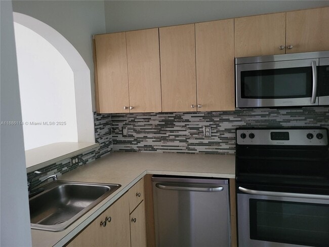 Photo - 2701 SE 12th Rd Unit 202