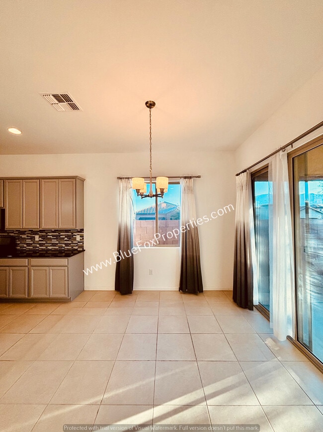 Photo - 198 E Woolystar Ct