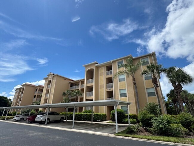 Building Photo - 2 bedroom 2 bathroom Condo in Terraces at ...