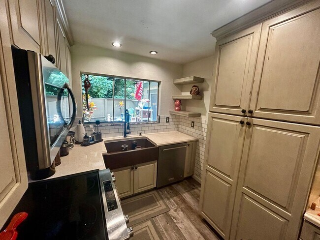 47-742 Hui Kelu Street  unit 5