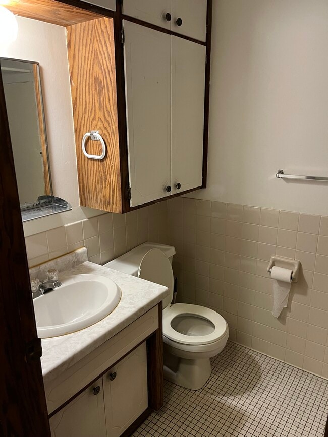 Building Photo - 105 1st St W Unit 201