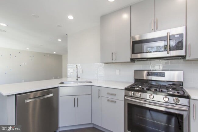 Photo - 712 S Sartain St Unit 4