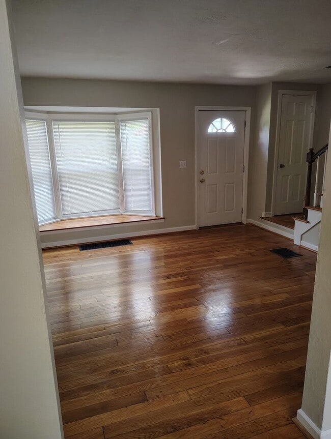 Photo - 2 Bed, 1 Bath Home for Rent