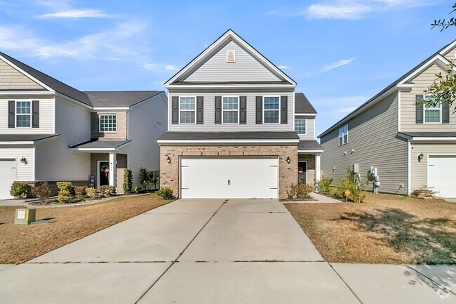 Building Photo - Meticulous 3 Bedroom Home in Lindera Prese...