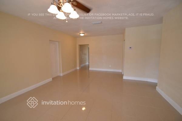 Photo - 11235 NW 61st Ave