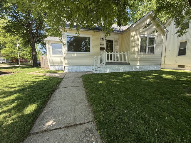 Front of House - 1405 N Church St Casa