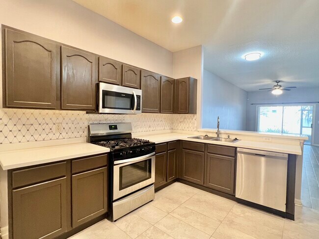 Photo - 1131 Zephyrhills Byp