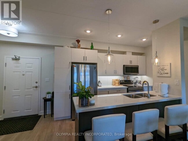 Photo - 5629 Swayze Dr Unit A104
