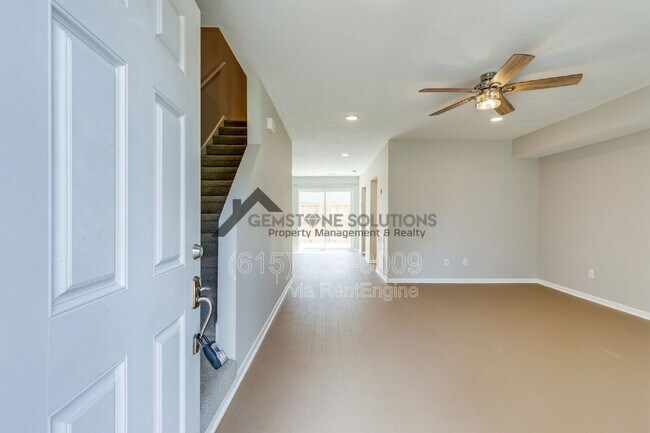 Photo - 2004 Granville Rd