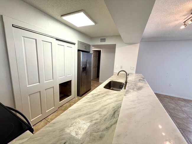 Photo - 3930 S Roosevelt Blvd Unit N204
