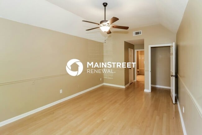 3 Bedroom Pet-Friendly Home in Cordova, TN with Main Street Renewal