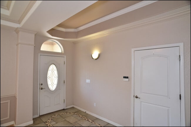 Photo - 6371 Franklin View Dr