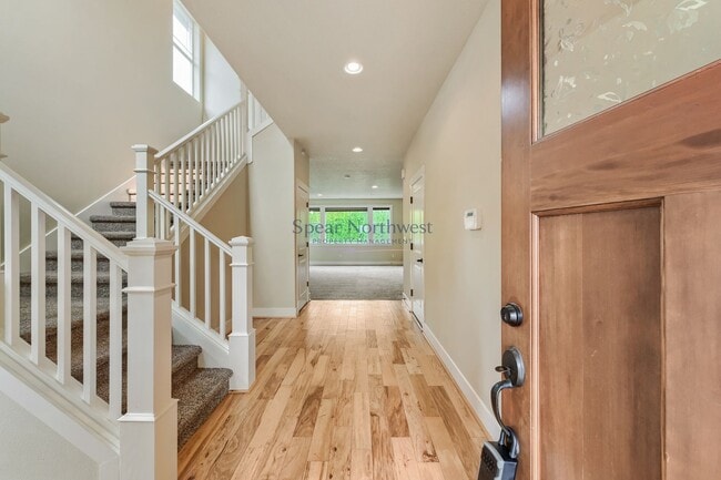 Photo - 552 NE 77th Ave