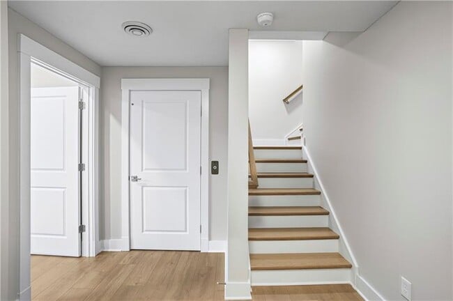 Photo - 1607 Grandview Ave