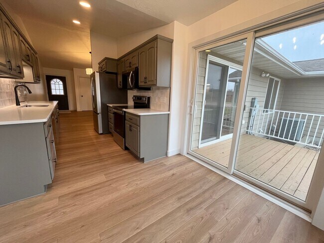Photo - 3 Bed/3 Bath Twinhome in Brandon, SD!