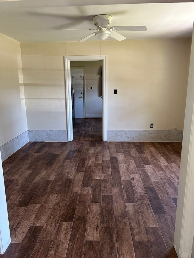 Photo - 1615 Edgewood Dr