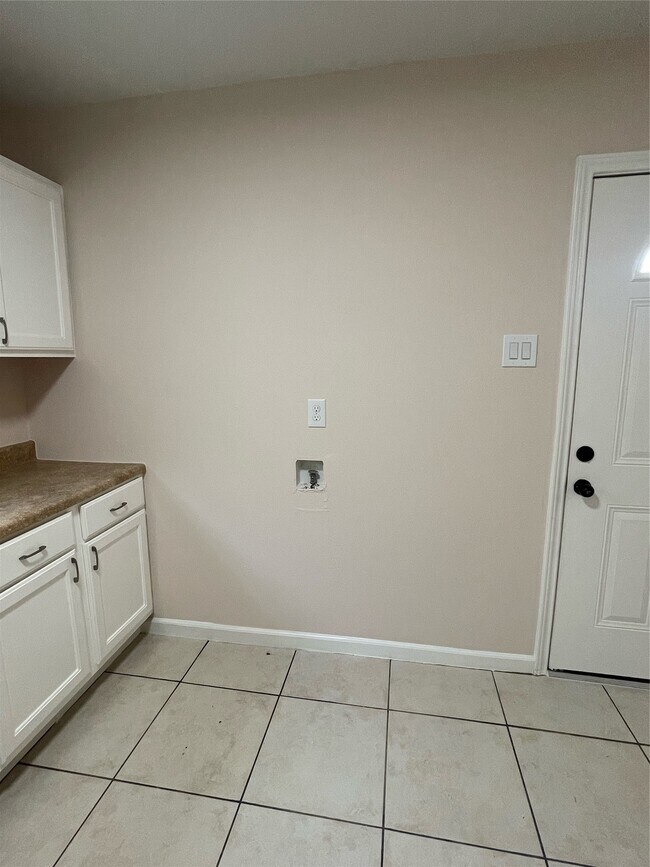 Photo - 1103 Westford St Unidad 1/2
