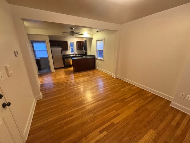 Photo - 330 Park Ave Unidad #2