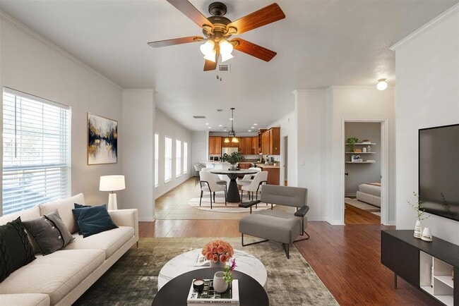Photo - 289 Heatherwood Dr