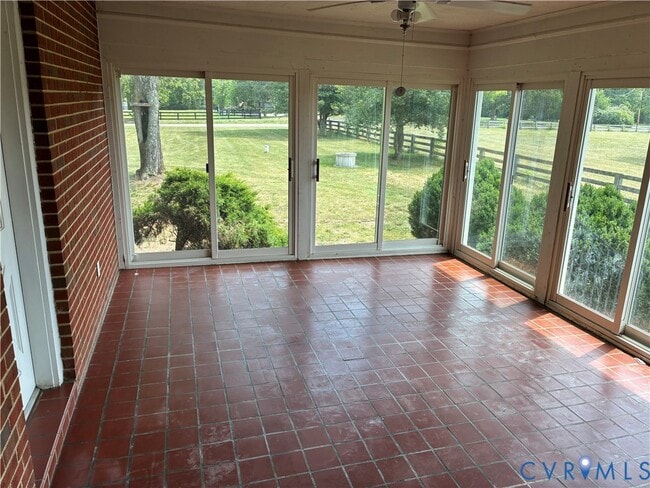 Photo - 14471 Mountain Rd
