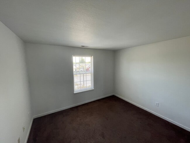 Photo - 3 Minutes to Honda********** Rent $1249/mo...