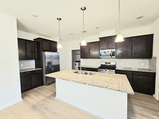 Photo - 4226 Freeboard Ln
