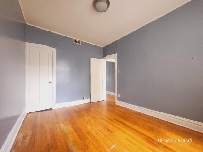 Photo - 1156 S Mason Ave Unidad D3