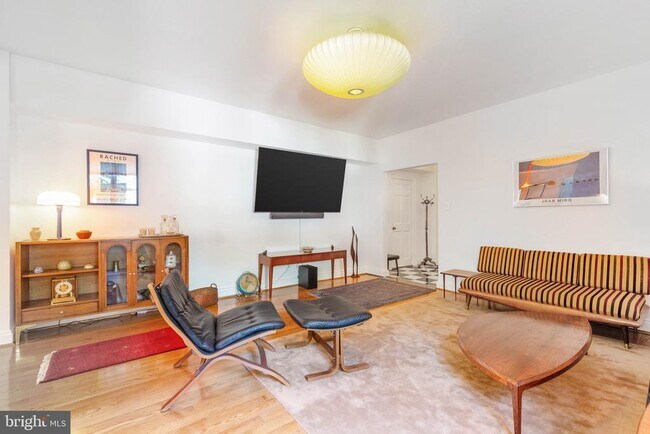 Photo - 3100 Connecticut Ave NW Unit 230