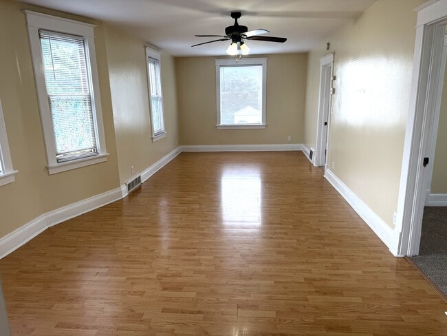 Photo - 5113 24th Ave