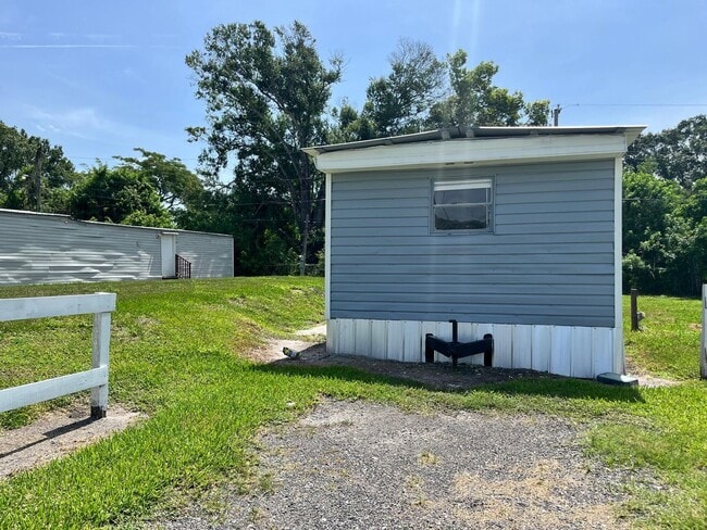 Building Photo - RENT TO OWN OPPORTUNITY!! Unit #09-MH