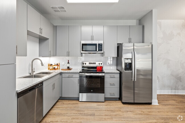 2BR, 2BA - 1,151SF - Kitchen