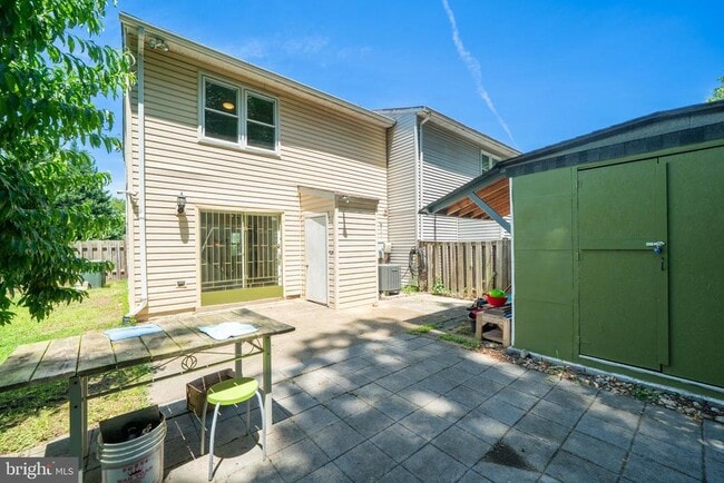 Photo - 9572 Inverary Ct