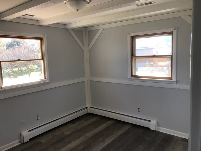 Photo - 235 Woodlawn Dr