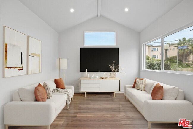 Photo - 1501 Selby Ave House