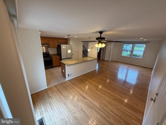 Building Photo - 5056 Kenerson Dr Rental