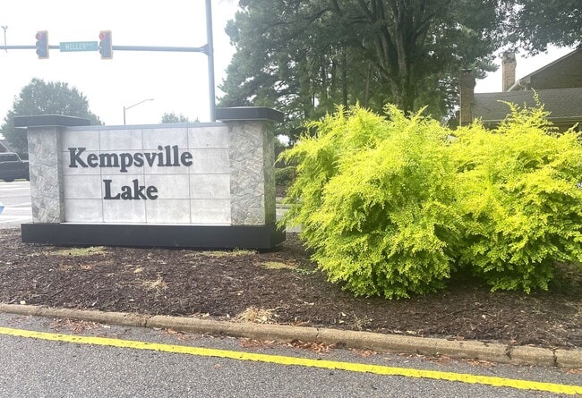 Building Photo - Kempsville Lake