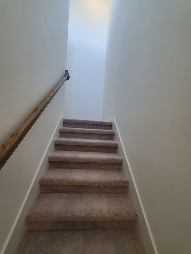 Photo - 20660 HAZELNUT Ct