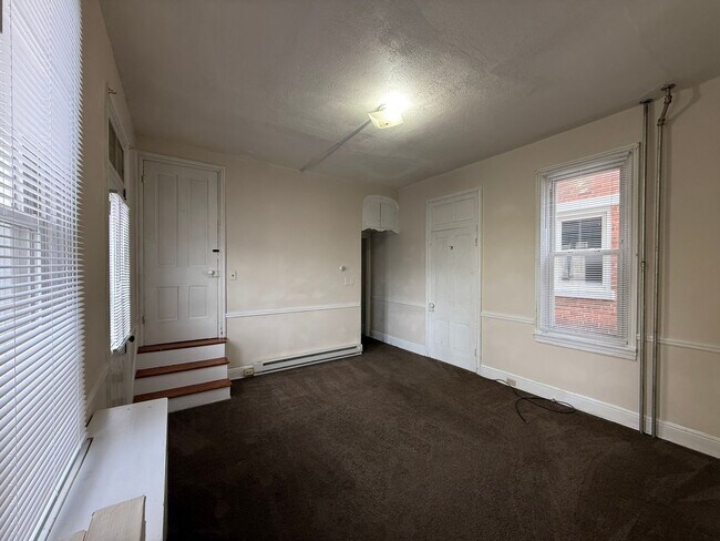 Photo - 32-34 E North St Unidad Rear