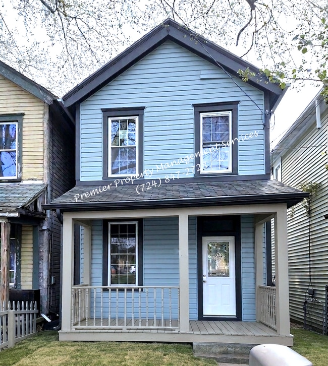 Building Photo - 1324 2nd Ave