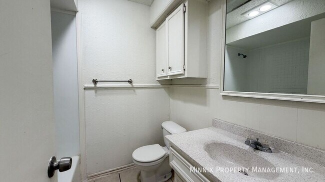 Photo - 5720 Brownfield Dr Unit B