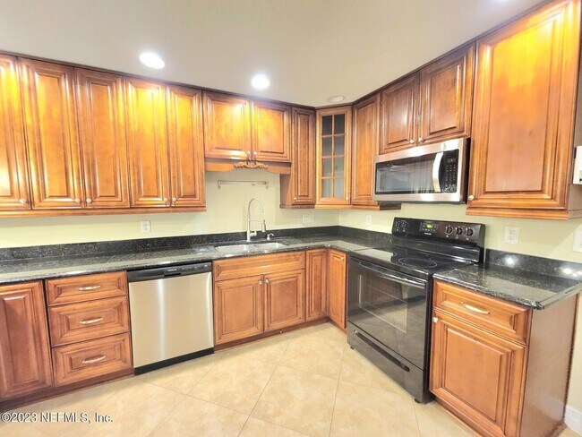 Photo - 11640 Wellington Way