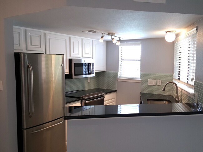 Photo - 2500 Burleson Rd