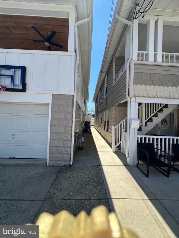Photo - 202 N Sacramento Ave