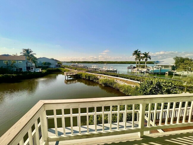 Photo - 2486 Harbour Cove Dr