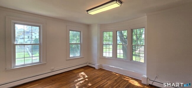 Photo - 221 Broadway Unit 3