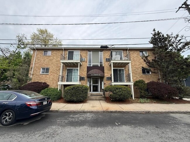 Building Photo - 87 Cedar St Unit 6