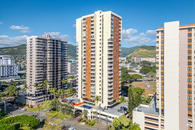 Photo - Hale Kulanui