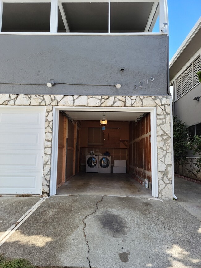 Photo - 3216 Delaware St