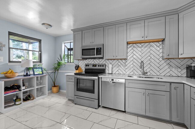 Photo - Welcome to your dream home in Norfolk!