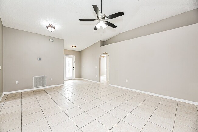 Photo - 12607 Reeding Ridge Dr N